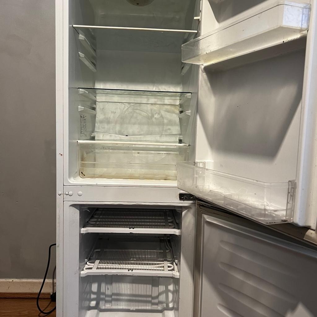 The fridge freezer is in good working condition despite being a bit dirty in the picture and having broken drawers. We're selling it because we don't have enough space for it. You could come and check. It is definitely worth its cost and remember that the price can be changed.