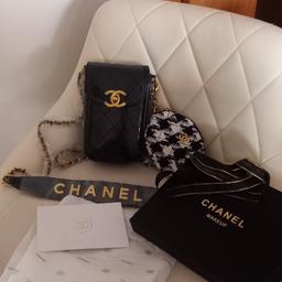 Chanel VIP counter gift complementary. Genuine and welcome gift for chanel members. Authentic 100%.

if you are familiar with VIP chanel gifts only please buy. any questions please ask. Great bargain.

this is crossbody bag with coin purse. phone can fit there. beautiful crossbody bag.