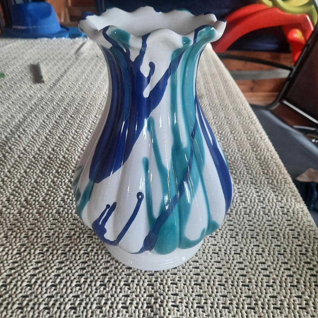 Vase Gmundner Keramik
Modell Wasserfall
Neu