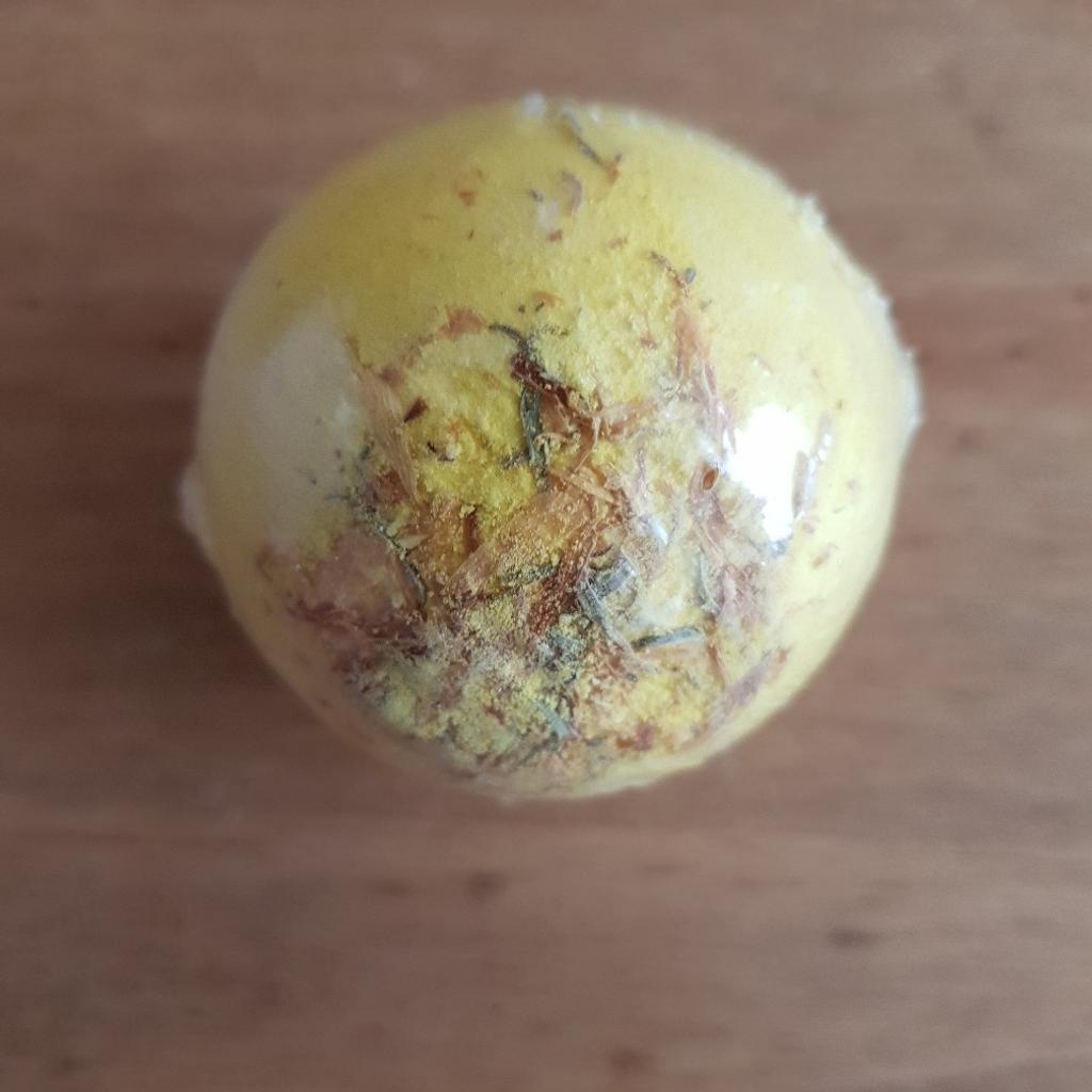 New, unused & unopened bath bomb
COLLECTION ONLY
Please note items will ONLY be kept for 48 hours after confirmation. If item is not collected within this time they will be relisted
** ITEM IS COLLECTION ONLY **
 *** NO OFFERS ACCEPTED ***