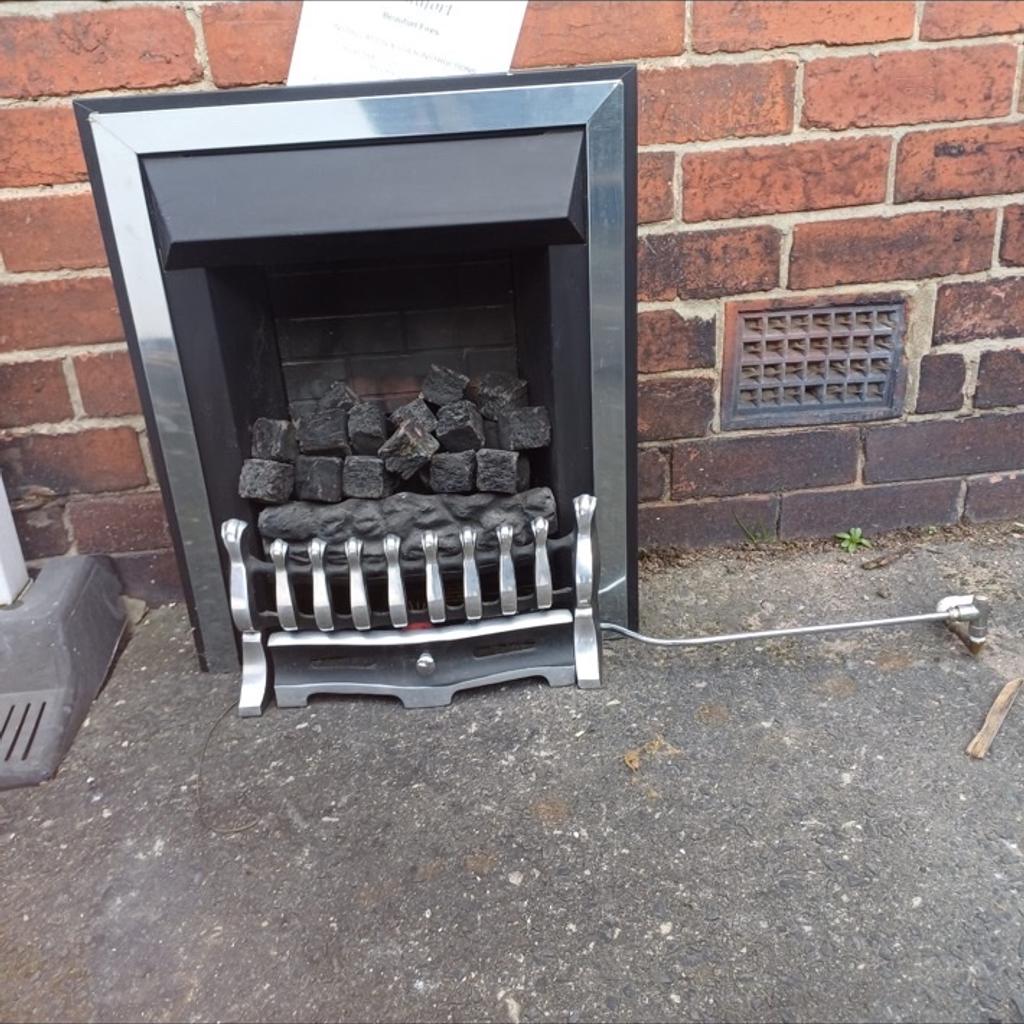 Black Beaufort electric Fire. Comes with Manual