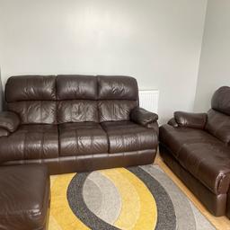 Brown sofas. 3+2+ sofa bed.
Rarely been used -very good condition with no scratches or marks or rips.
