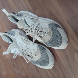 Beige/grey Nike Huaraches trainers Good clean condition size 4 £15 collect only.