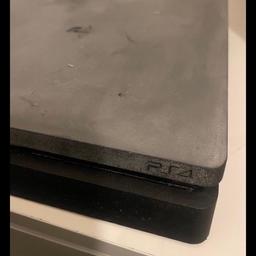 PS 4 
Funktioniert einwandfrei 
+ Controller