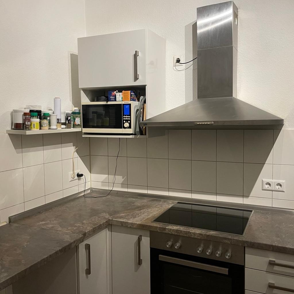 Ich verkaufe meine Einbauküche in sehr gute Zustand 4 Jahre alt, mit Spülmaschine
Preis ist 1700 € VB
Küche kann in jeder Zeit anschauen in Hessentall