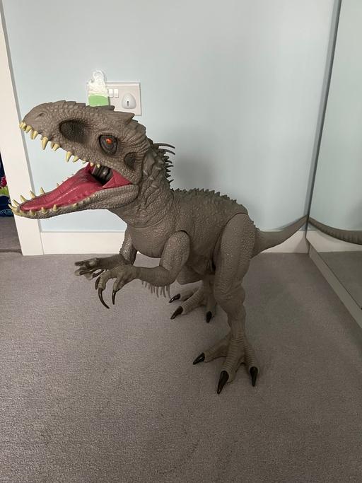 Buy & Sell Surrey Spelthorne - Photos for Jurassic World Super Indominus Rex