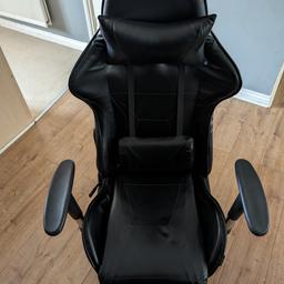 Hi,
I have for sale an adjustable sport desk chair which is fully functional and in excellent cosmetic condition.

Full description and details below:-

Requena Sport Desk Chair Adjustable Office Gaming Racing Chair Lumbar and Head Pillow Chair X3577

Product details

Brand

Requena

Colour

Black

Material

Nylon

Product dimensions

51D x 53.5W x 137H centimetres

Size

51D x 46W x 137H cm

Back style

Solid Back

Any questions please feel free to ask

Thanks for looking