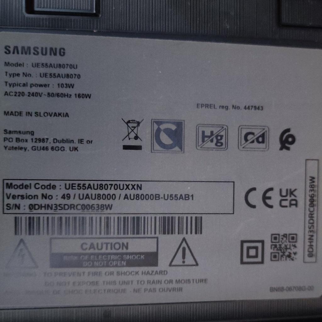 Samsung Series 8 UE55AU8070U 139,7 Cm (55 Zoll) 4K Ultra HD Smart-TV WLAN
Bildschirm defekt - Sprung - wie am Bild ersichtlich
Für Bastler / Ersatzteile