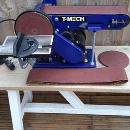 T-Mech 375W Bench Belt Sander
Good working order,
includeds unused sanding sheets as in pics.
Open to offers.
Other workshop tools available. 
check out my other listings :)