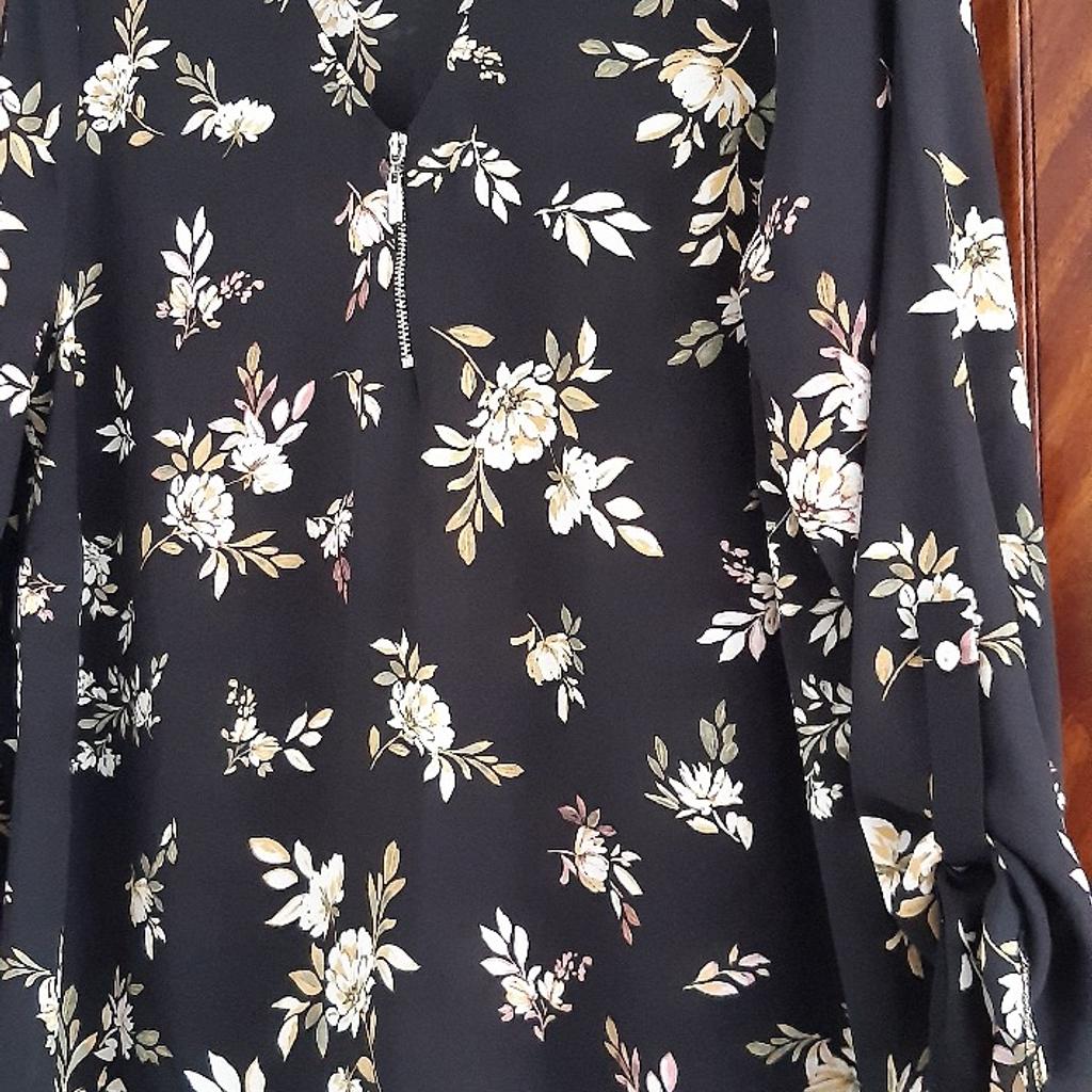 lovely ladies top like new from bon marche size 14 £3 50