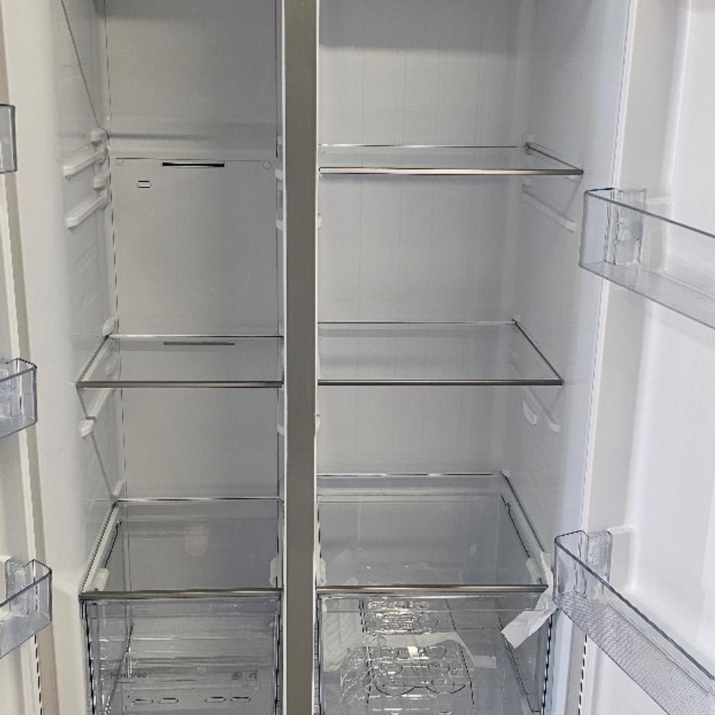 Logik slim American Style fridge freezer
LESSBSX23
Brand new but has slight scratch or dent
12 month warranty
177.7 x 83.2 x 62.3 cm (H x W x D)
Fridge: 266 litres / Freezer: 175 litres
Total frost free
Fan cooling creates the ideal conditions in your fridge
Fast freeze rapidly lowers the temperature in the freezer
£499