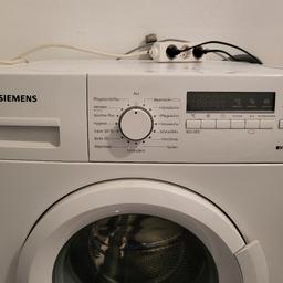 verkaufe hier eine gebrauchte Waschmachine. Die Scharniere muss ausgewechselt werden, kostet ca. 10euro. Für mehr Bilder oder weitere Informationen schreib mir einfach eine pn.

Nur Abholung