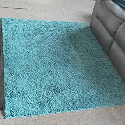 Bluey green teal rug. 120cm x 150cm roughly. Great condition for a preloved rug. Smoke & pet free home Collection only from WV11