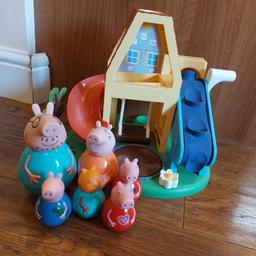 Peppa pig weeble play house with 6 characters Daddy Pig, Mommy Pig, 2x Peppa pig, George pig and Candy cat