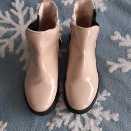 Girls M&S cream patent Chelsea boots. Only worn once for a wedding so like new. Size 1. £10