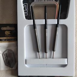 These darts have been used but are in great condition and plenty of life left in them.

They come complete with target stems, Tony O'Shea slim flights and original packaging (slight rips).