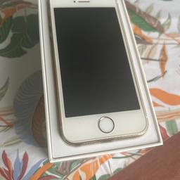 Iphone 5s gold hardly been used
100% battery life