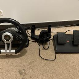 X rocker xr steering wheel

Works with PC, XBOX and PS4. 

Fully functional and has no damage (is in good condition)


It connects via usb

Delivery only