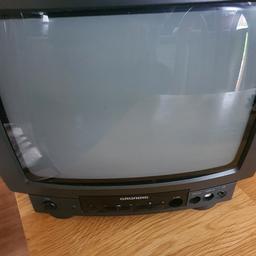 tv monitor racing f1 style.  with power cables and remote all works.