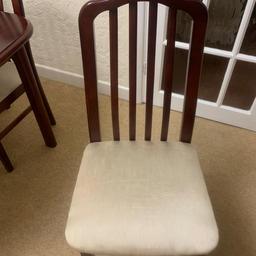 Table & 6 chairs
2 chairs have arms
Light scratches on the table
Good condition
Viewing welcome
Collect Olton b92 only