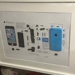 Collection only 

Brand new disassembled blue iphone 5c 

A3 art work inside frame

Total dimensions 40cmx50cm


(Requests accepted - prices vary)