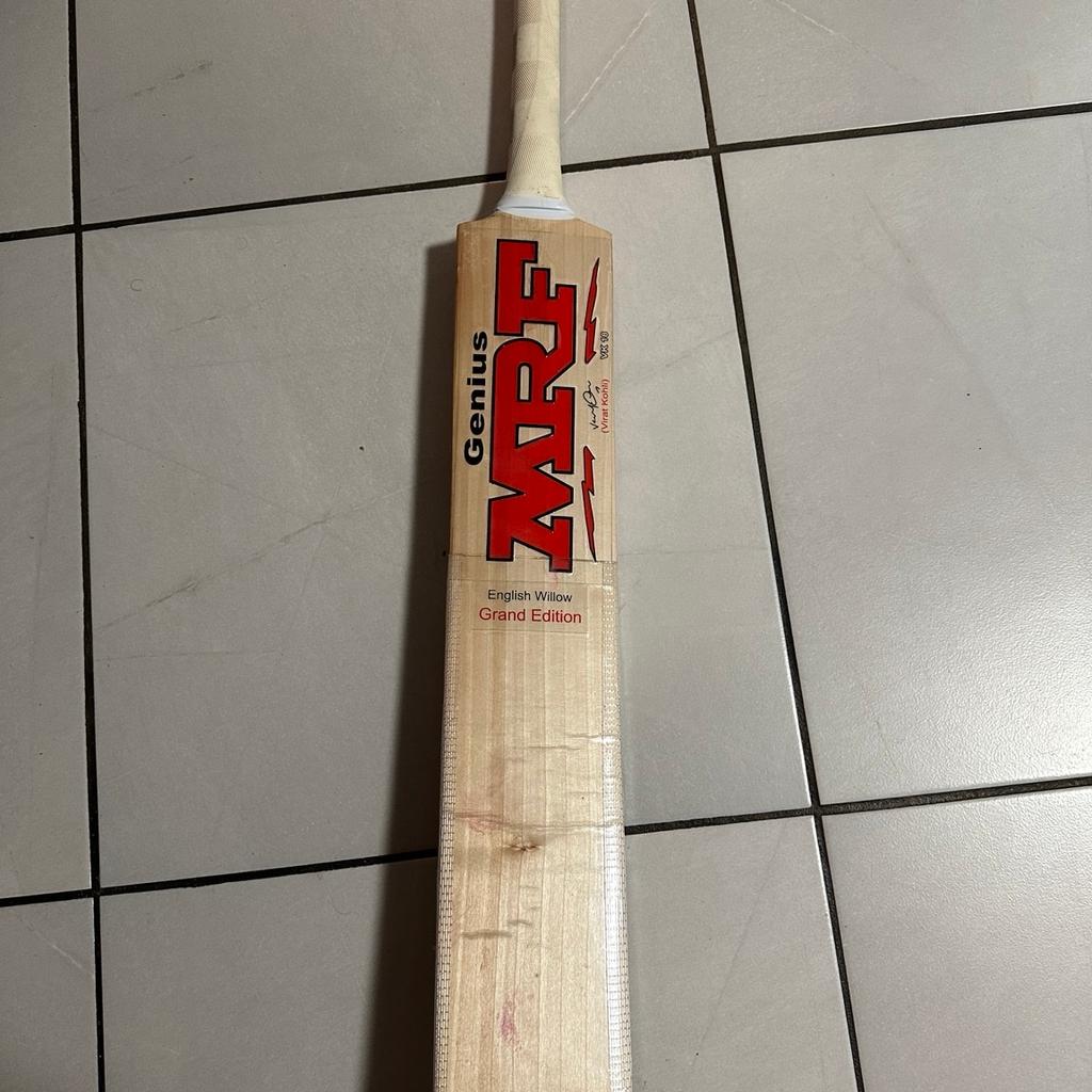 Grade 2 MRF Cricket bat
Great ping around 2'9
Knocked in and only used in a ten minute net
Absolute steal of a bat
Feel free to ask any questions