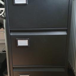 3draw filling cabinet like new with 2 keys