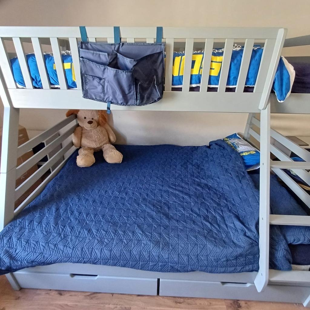 Quality triple sleeper bunk bed
Grey in colour
Two large under bed pull out drawers
Like new apart from odd mark from use
Does NOT include mattresses
Only selling as moving house and it won’t fit
No offers - priced for a quick sale
Was originally £900 from bedside manor so a good price and still £625 for frame only as new
Buyer must collect - bed is still being used at the moment so would need dismantling before collection.
No scammers/time wasters
No PayPal