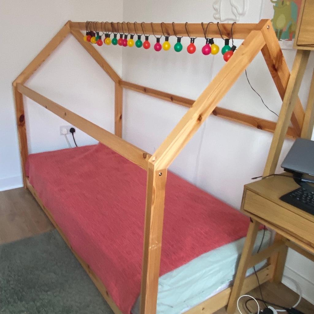 Single size bed in great condition. Easy to assemble. 90x190 cm mattress size.