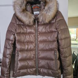 Ladies insulated puffer jacket from Zara ,used only few times ,excellent condition, size S/  8 UK . Smoke free home. 
#startfresh