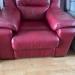 3 seater sofa with usb ports and electric recliners and 2 armchairs, 1 electric recliner, 1 manual all in great working order just has some wear and tear on the sofa