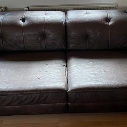 #startfresh

Big Sofa zum chillen kostenlos abzugeben
