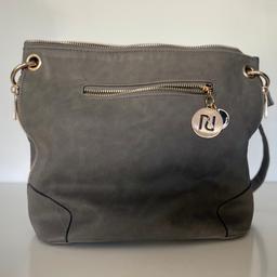 #startfresh

Grey Suede Effect Bag
Handle & strap
Long strap can be removed
Gold zips & detail
Outside zip