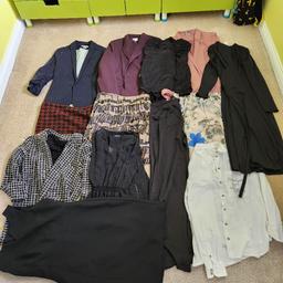 Bundle of business clothes size 12-14 or M .13 items:blazers, blouses, dresses ,trousers and skirts. Great condition -all you need for office. see pictures for details. ask a question if you need. collection from wv14 or will post see my other items for boys and ladies bundles.
H&M , Mango, Papaya,