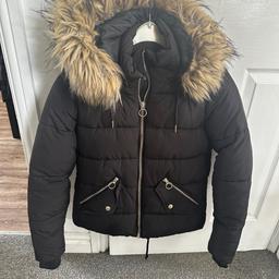 Women’s Topshop coat size 8. I bought this for my daughter a few years ago, she wore it once or twice then put it away. She tried it again but it doesn’t fit anymore. It is a really nice quality thick coat and was £70 new. In very good condition, it just has a bit of make up around the collar.