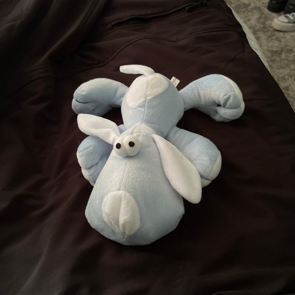 Chad valley baby hanging dinosaur soft toy £5.50
Teddy baby blanket £5
Squeaky Doggy £4