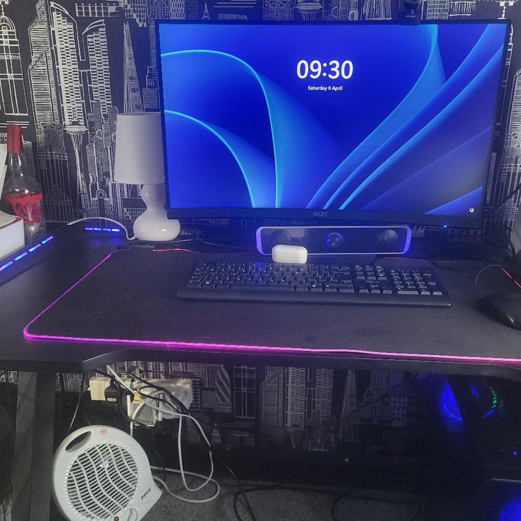 I have for sale my complete gaming pc setup including Pc, MSI curved monitor only bought back in January.
Pc spec: Asus B550M motherboard, AMD ryzen 5 4600g cpu with built in graphics, 16gb ram with space for another memory stick, 250gb ssd, 4 rgb fans, windows 11
£450 ono need gone ASAP collection only romford. Only serious buye