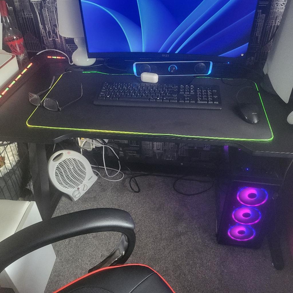 I have for sale my complete gaming pc setup including Pc, MSI curved monitor only bought back in January.
Pc spec: Asus B550M motherboard, AMD ryzen 5 4600g cpu with built in graphics, 16gb ram with space for another memory stick, 250gb ssd, 4 rgb fans, windows 11
£450 ono need gone ASAP collection only romford. Only serious buye