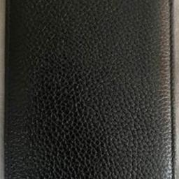 Mulberry leather phone holder
Barely used so in excellent condition
No marks, scratches, rips 
Has a slot section for cards or money