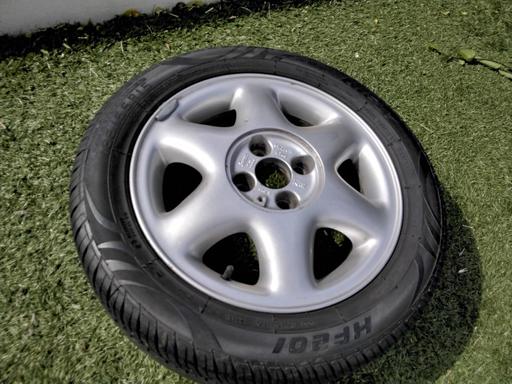 Vehicles Kent Sevenoaks - Photos for 2 x tyres