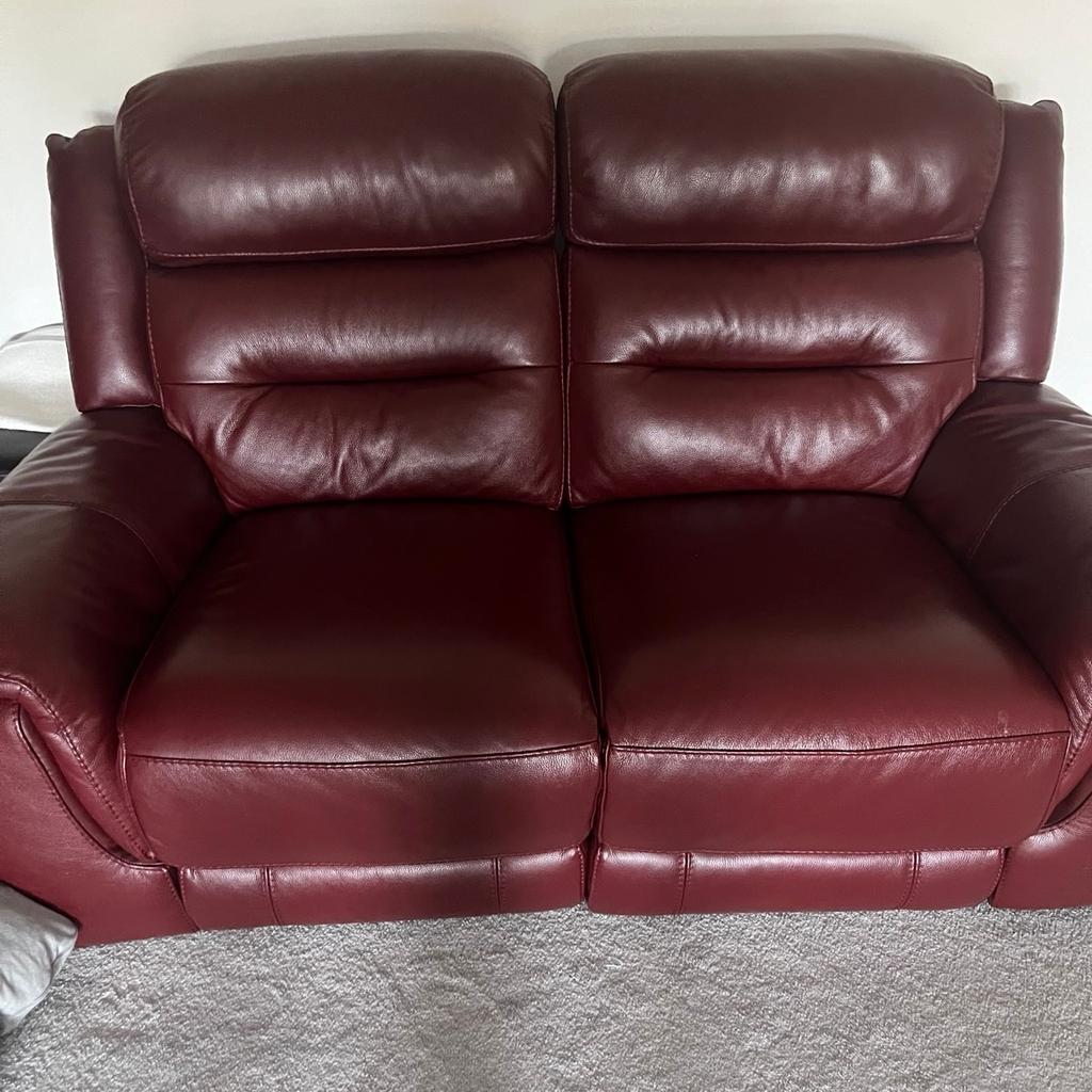 Leather settee with motorised recliner on the single chair and two seater. The other two seater is manual recliner.