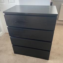 Chest of 4 drawers black, make malm from ikea, excellent condition.
80cm width x 100cm depth x 100 cm height
Collection only.
