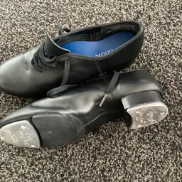 Capezio tap shoes, size 6 1/2 ladies so UK size 4  1/2 approximately, hardly worn, very good condition.