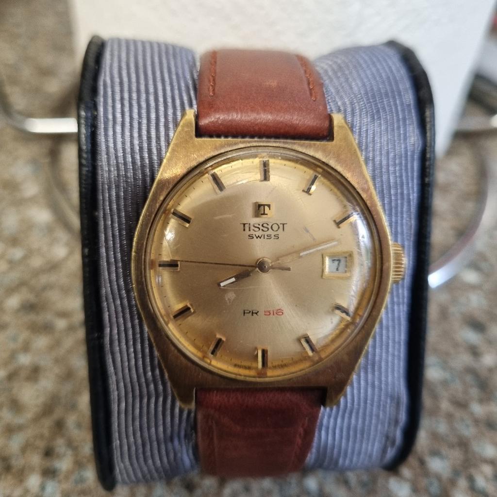 1971 Tissot Seastar watch.
manual wind, still in working order does have flaws, glass is scratched
not original strap.