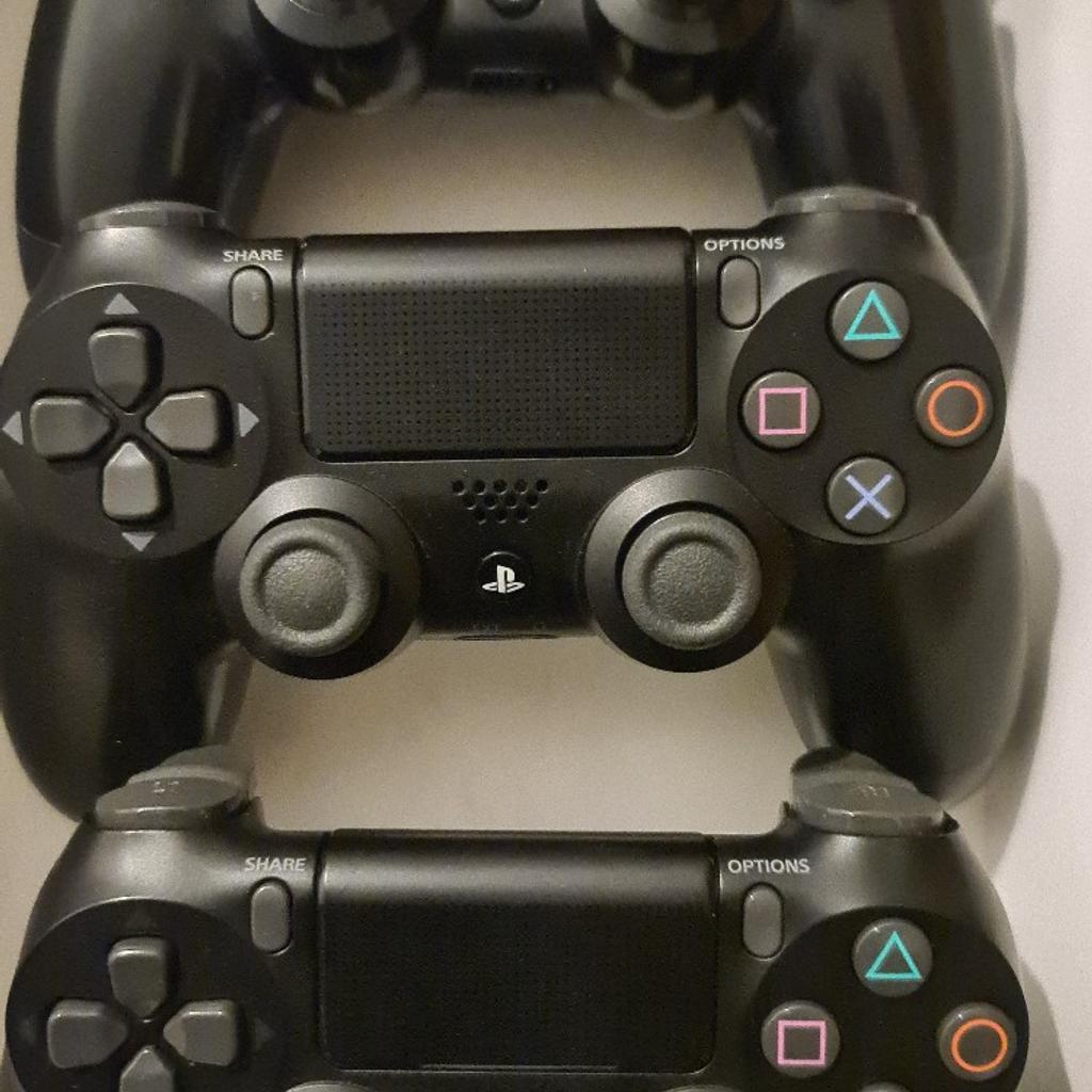 Sony Official PlayStation DualShock 4 Controller, Black x1 available
NO SCAMMERS with emails 🚫
Retail price £50
Immaculate condition. NO damage.
UK daytime collection only.
Cash payment. No paypal.
No hand 🗳delivery.
Pet, smoke & dirt free house.
Msg only. STRICTLY N❌ numbers.
No returns, refunds, swaps or exchanges❕
Thanks : )
