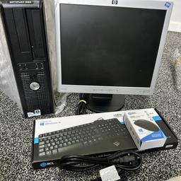 BRAND NEW NEVER USED

Received this a couple years ago with a purchase i made and ever since it has been in the garage. Haven’t plugged it in or used it. 

Comes with wires, keyboard and mouse. 

Needs to be sold don’t have room for it.

Open to offers.
