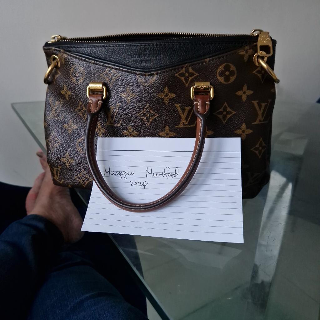 authentic louis vuitton,great for crossbody ,lots of space inside fair used good condition.no dustbag no receipt but guaranteed authentic,bought preloved from Japan from a business seller.
