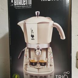 Sehr gut erhalte Kaffeemaschine der Firma Bialetti. Das Zubehör ist inbegriffen. Voll funktionsfähig. Keine Rücknahme da Privatverkauf.