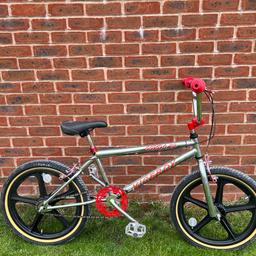 BARGAIN

VICEROY BRAND

CONDO 20 EDITION

FULL SIZE

FANTASTIC VINTAGE LOOKING

CHROME FRAME AND FORKS

BMX BIKE

20“ INCH SKYWAYS WHEELS

MATCHING GUMWALL TYRES

FRONT AND REAR BRAKES

ONE PIECE SUGINO STYLE CRANK

 NEW HANDLEBAR GRIPS

GOOD CONDITION OVERALL

HIGHLY RARE AND COLLECTABLE

BMX BIKE

BARGAIN

£195

LOCAL DELIVERY POSSIBLE