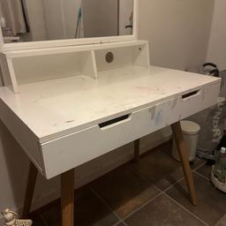 Hi
Selling this dressing table. Its good condition just has marks on it which can be fixed by using spray paint.